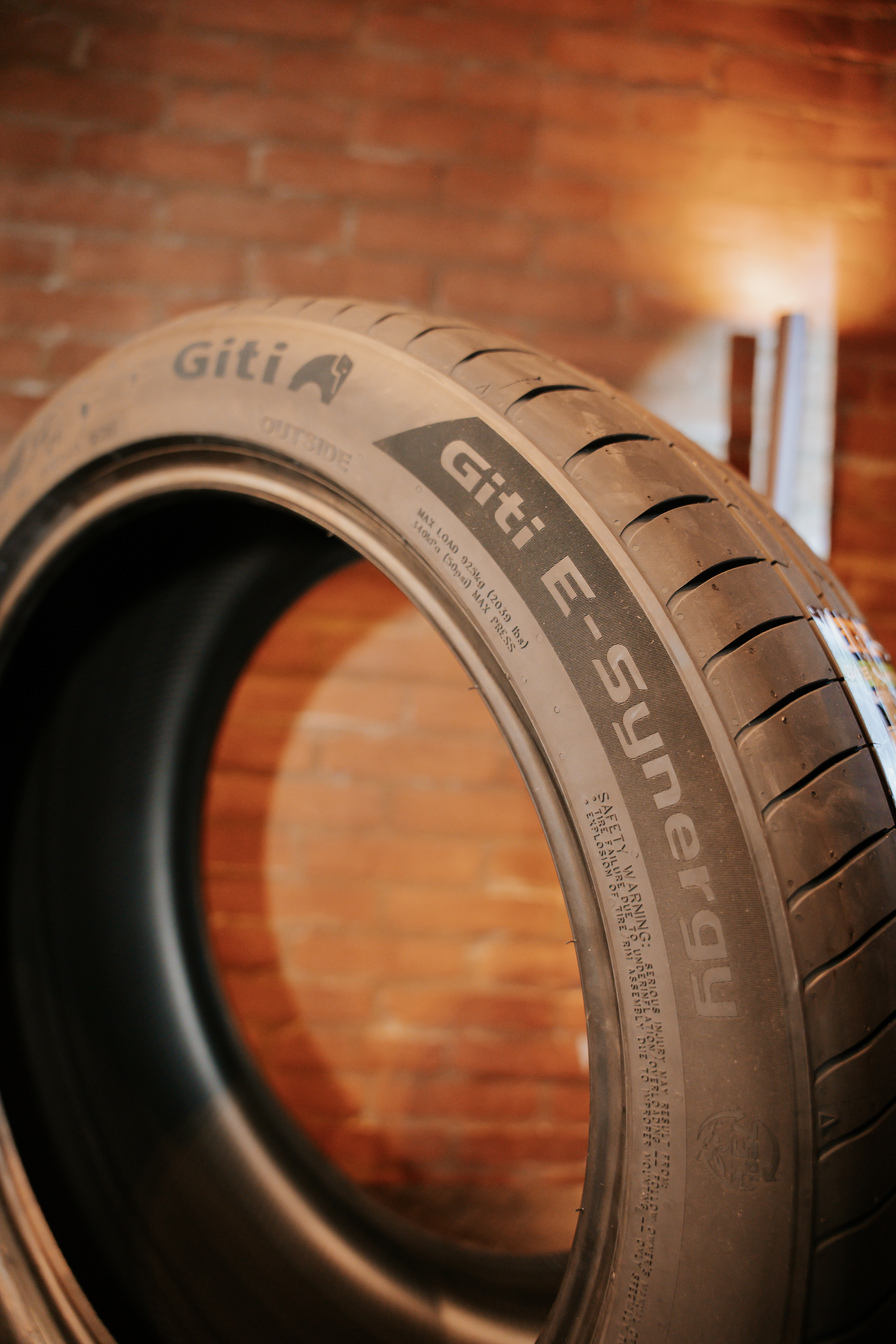 Giti Tech Day - E-Synergy Tire.jpg
